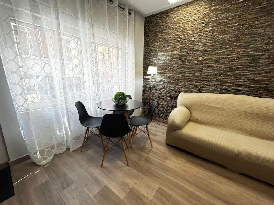 Apartamento Amueblado En El Centro De Madrid Exterior photo